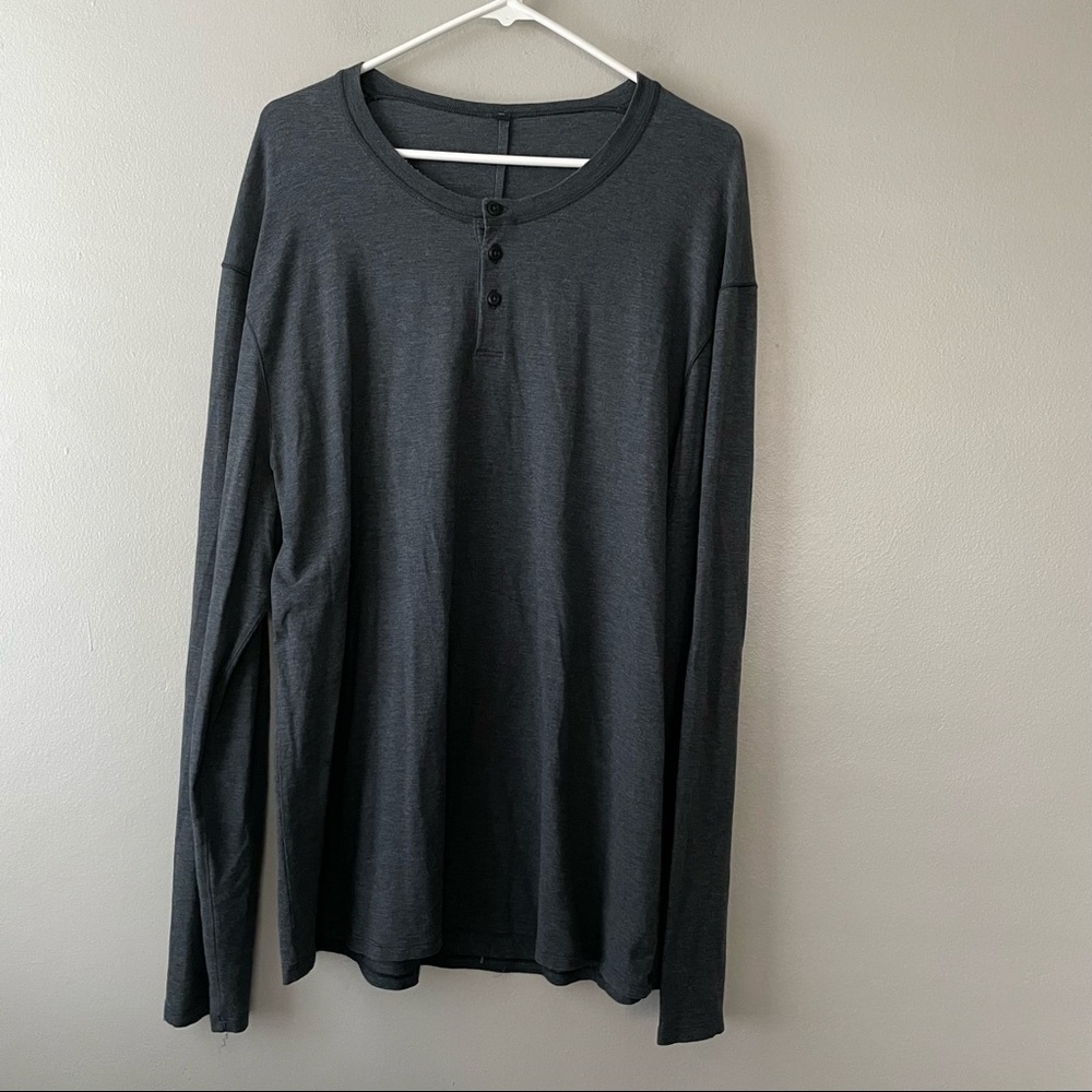 Lululemon 1/4 button long sleeve shirt